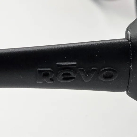 REVO 1004-001 Polarized Sunglasses w/ Case *Unisex** - Picture 9 of 16